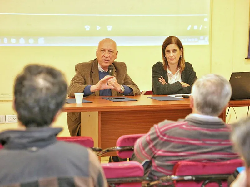 De Bonfatti a Perotti: “El futuro se construye con hechos, no con slogans”