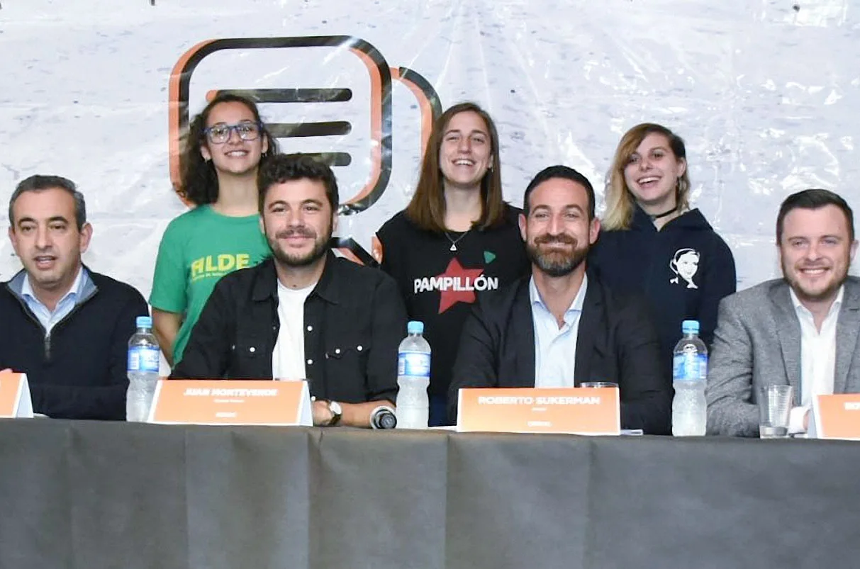 Sin televisión de por medio, los candidatos a intendente se soltaron
