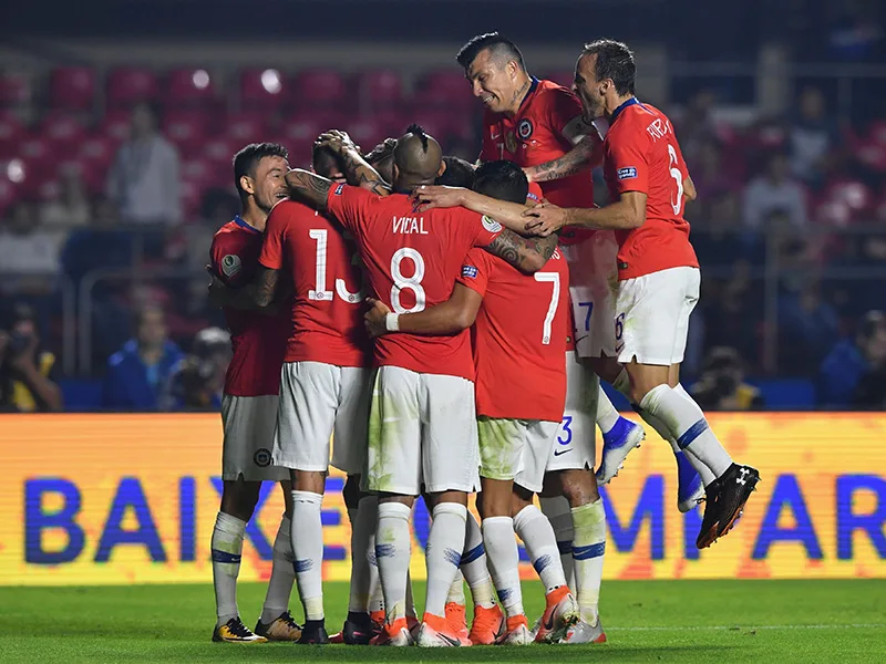El bicampeón Chile no tuvo piedad y goleó a Japón en su presentación