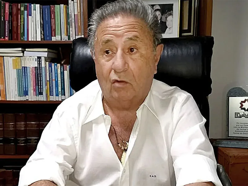 Duhalde citado como testigo por supuesta oferta de dinero a Lavagna