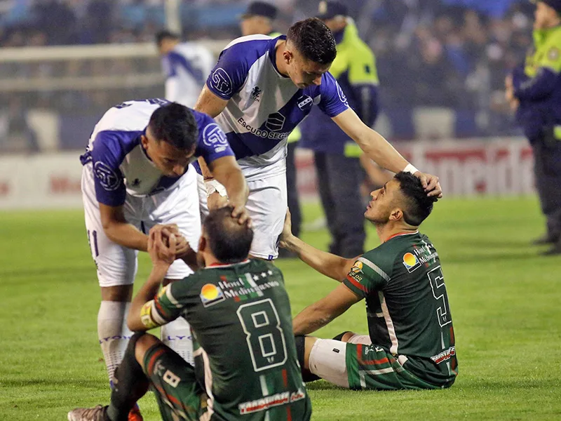 Bochornoso final en la definición por el ascenso a la Primera B Nacional