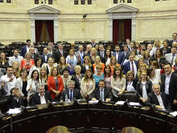 Ordenan aplicar la ley de paridad para el reemplazo de una diputada