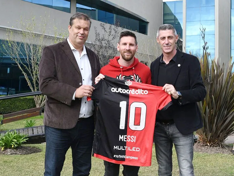 Messi: “Algo que me queda pendiente es jugar en Newell’s, en el Coloso"