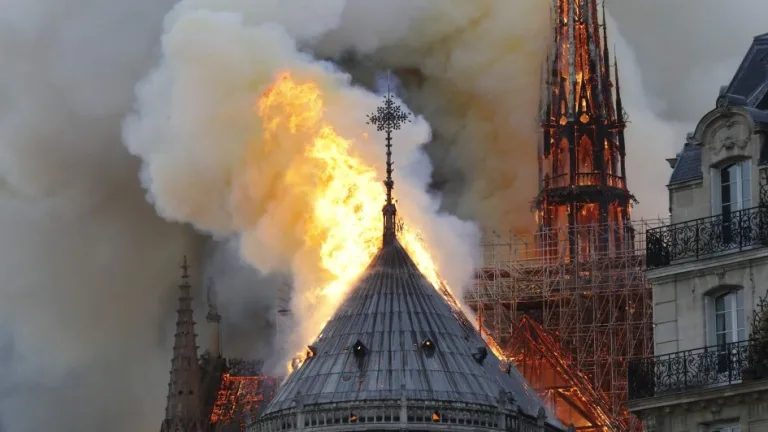 Incendio en Notre Dame: investigación descarta origen intencional