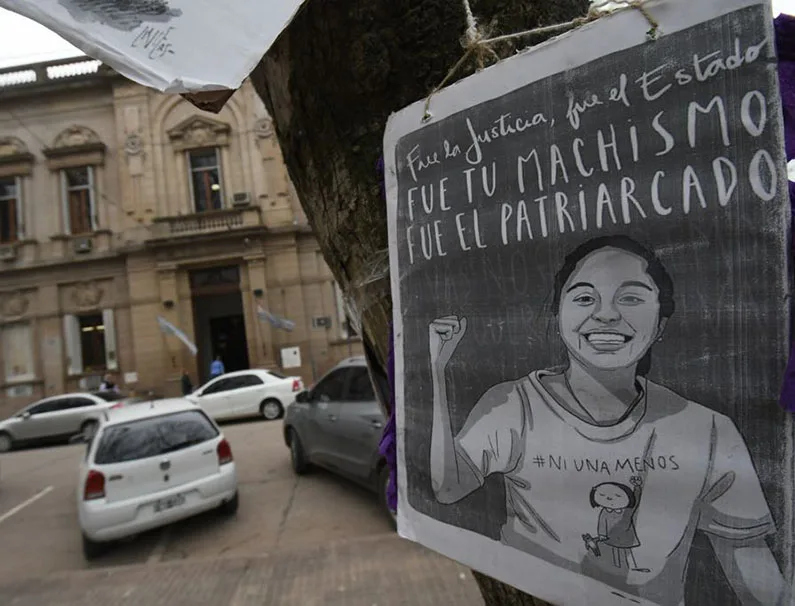 El Congreso sancionó la Ley Micaela, pero en Santa Fe la adhesión está trabada