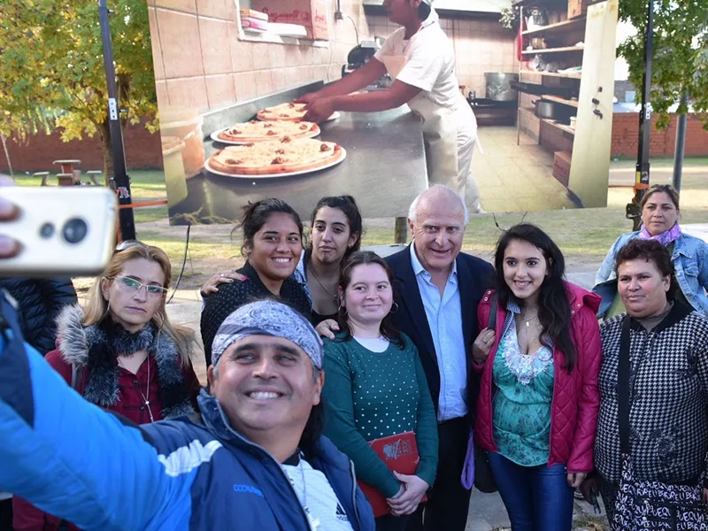 Lifschitz presentó el proyecto Mi emprendimiento Mi trabajo para jóvenes