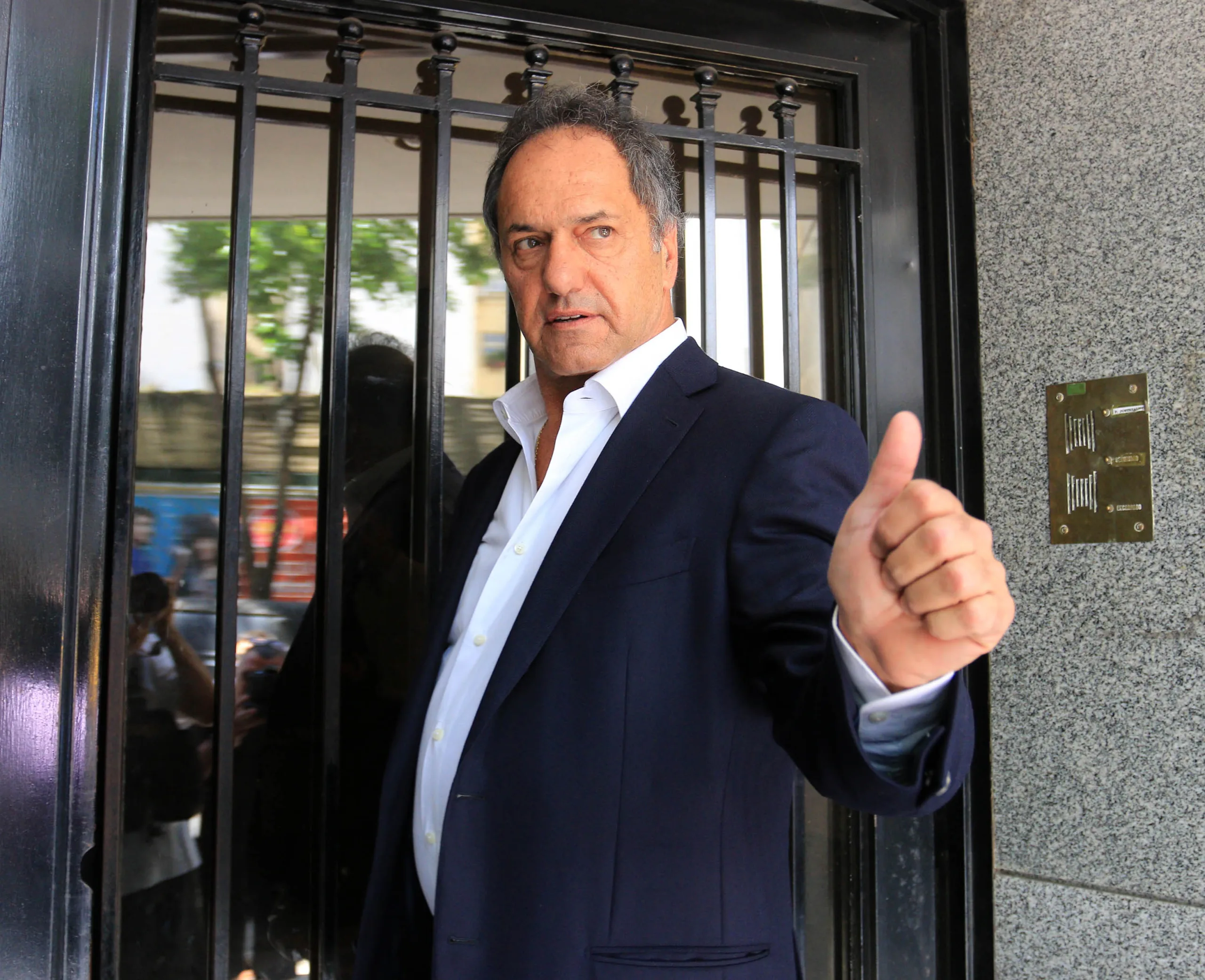 Scioli bajó su candidatura a la presidencia e integrará el Frente de Todos