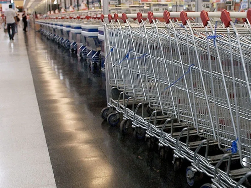 Sin reacción: ventas en shopping se hundieron 22,9% y en súper 12,6%