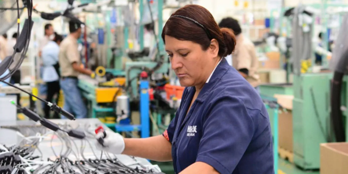 Ocho de cada diez mujeres trabajan en sectores de baja productividad