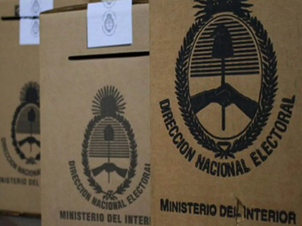 Festival de listas para la elección de diputados nacionales