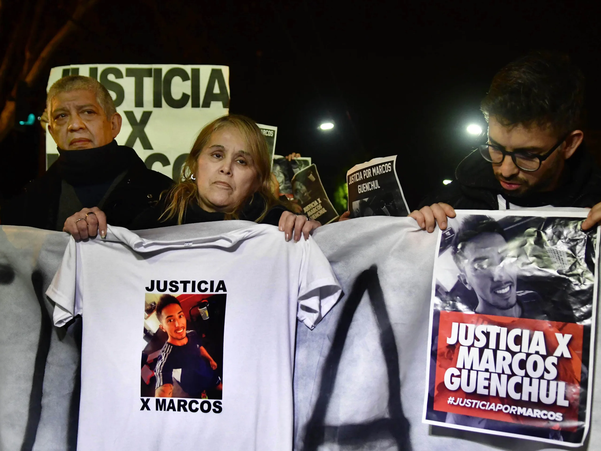 Cientos de personas pidieron justicia por el preparador físico asesinado