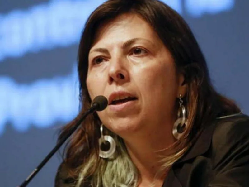 "Si Macri paga la deuda del Correo, podrían brindar medicamentos por tres años"