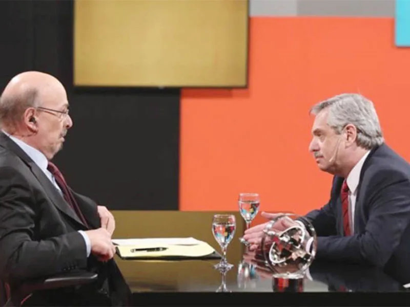 Esquirlas de la guerra: periodismo en campaña