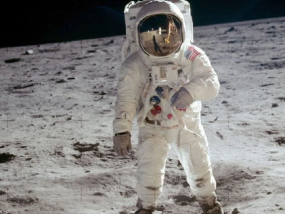 Astronautas de Apolo se reúnen 50 años después de ir a la Luna