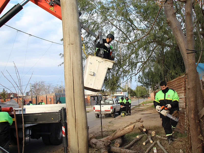 Operativo integral en el barrio Santa Lucía Oeste