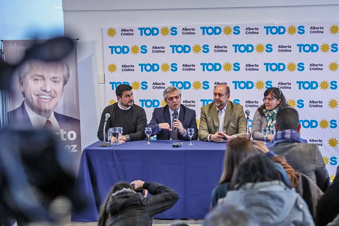 Fernández: "El problema no son las leyes laborales, es la economía parada"