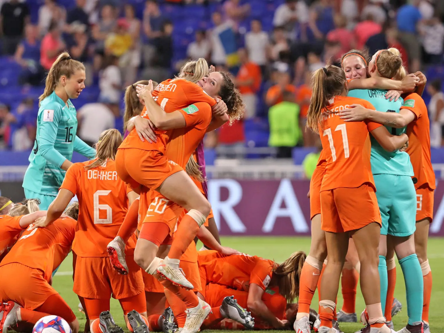 Holanda finalista tras vencer a Suecia: se medirá ante Estados Unidos