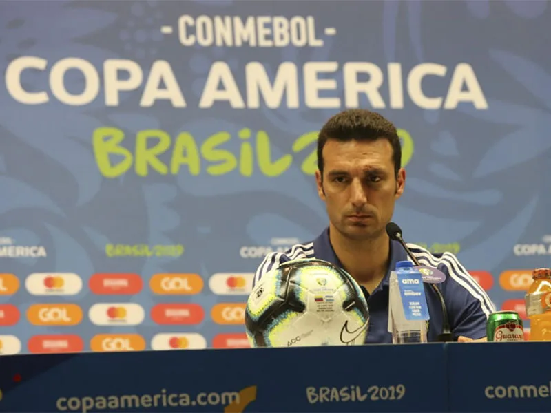 Scaloni sigue hasta diciembre al frente del seleccionado nacional