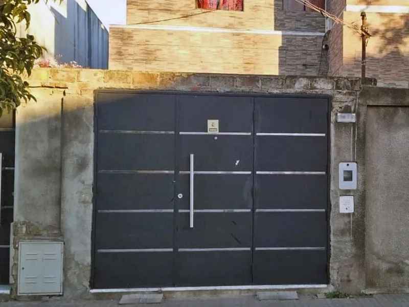 Tres detenidos por ataque a balazos en domicilio de barrio Tablada