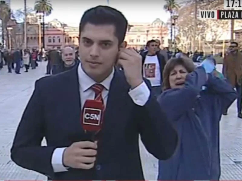 El ataque de militantes macristas a un notero de C5N en la marcha del 24ª