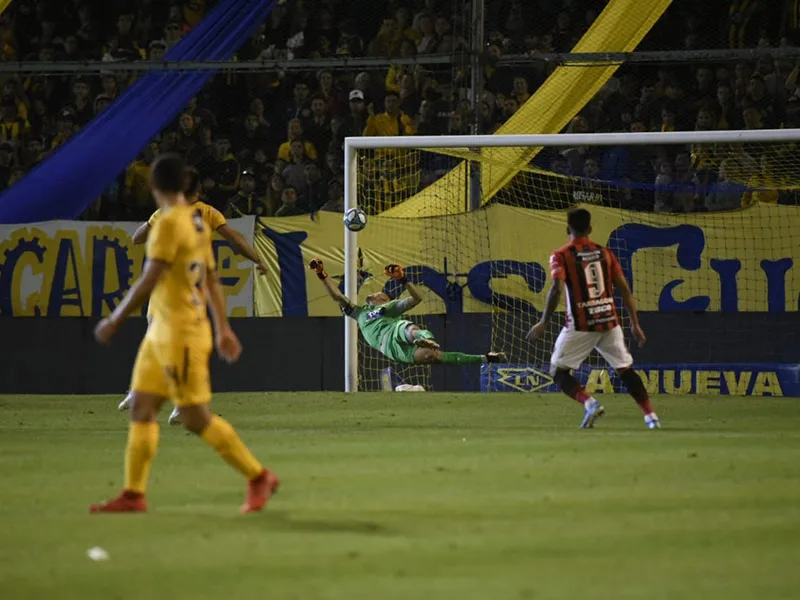 Central no pudo con Patronato y empató 1 a 1 en el Gigante