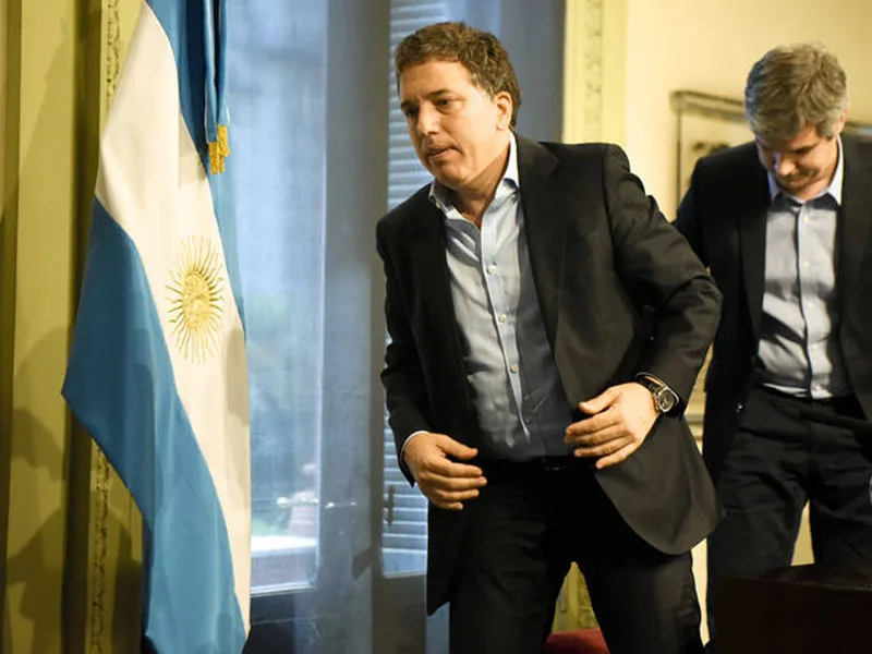 Crece la crisis política: se fue Dujovne y se agudiza la interna en el gobierno