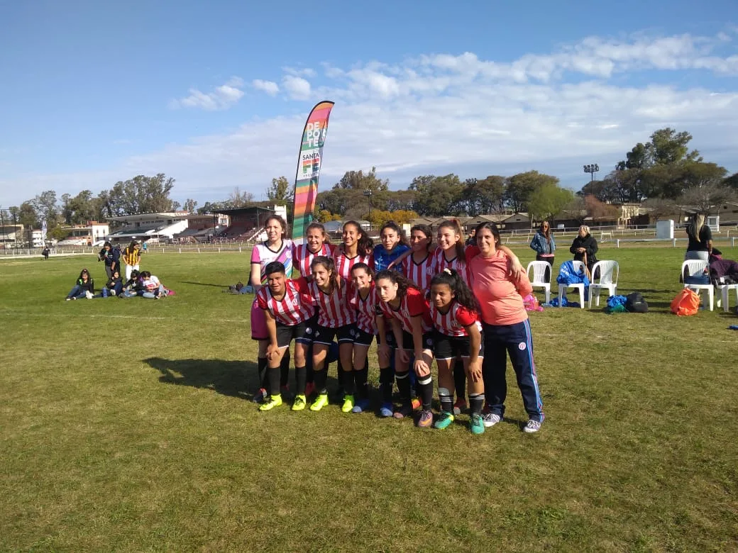 La selección rosarina igualó en el debut de los Juegos de la Región Centro