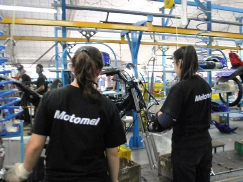 Más despidos en Motomel de San Nicolás