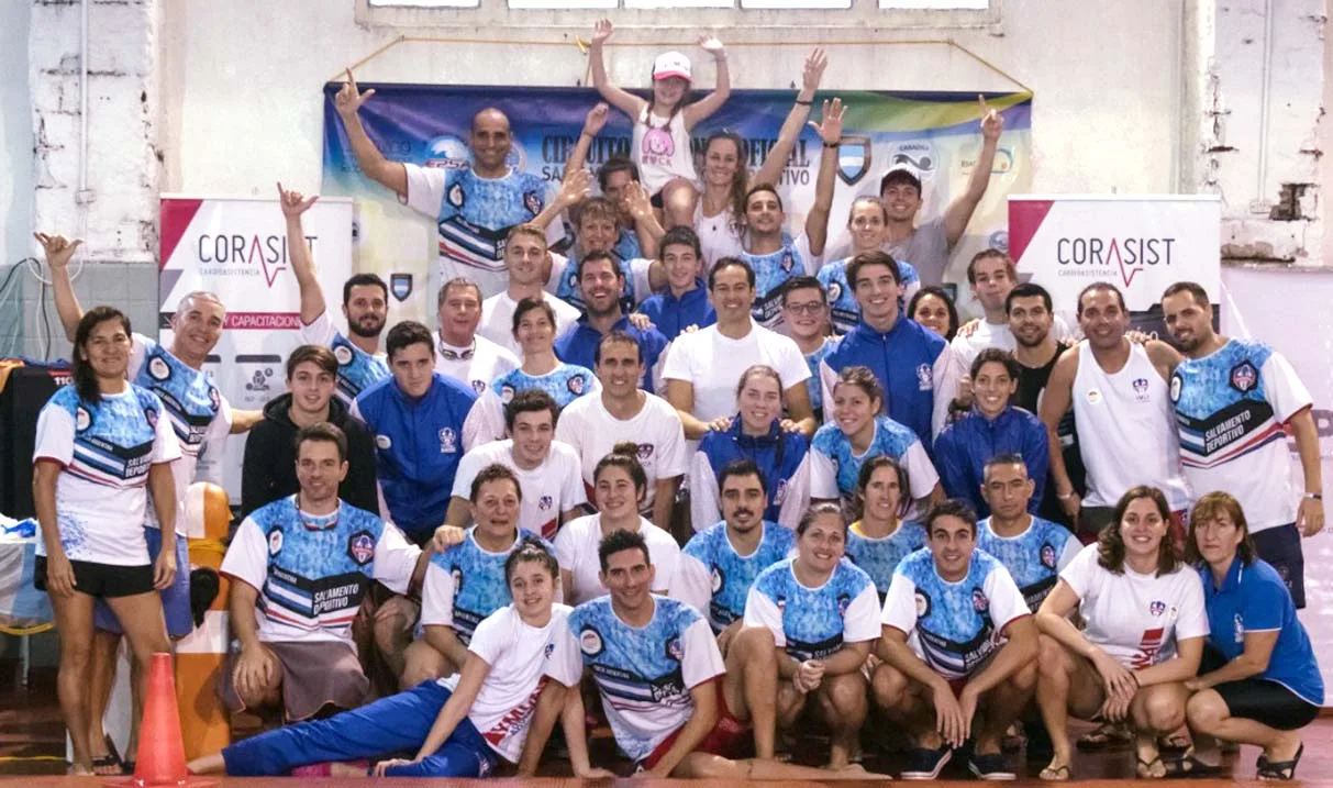 Hacen historia en competencia de salvamiento deportivo