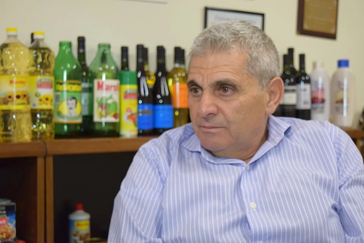 El dueño de Maxiconsumo sin pelos en la lengua: "La quita del IVA es una mierda"