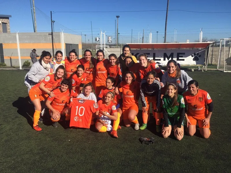 Adiur goleó y lidera la zona B de la segunda división