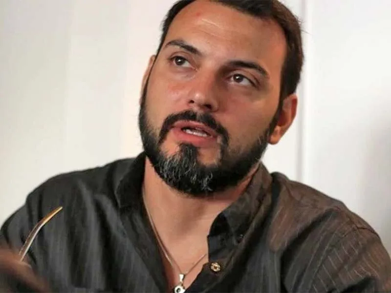 Álvarez Agis: “La economía estuvo estos días al borde del colapso”