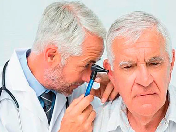 El 25% de las personas mayores de 65 años tienen problemas auditivos