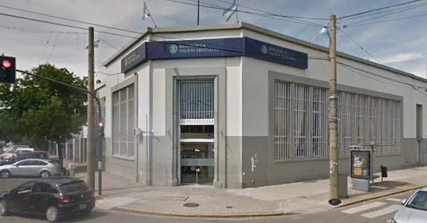 Alertan por descuentos no autorizados a clientes del Banco Nación