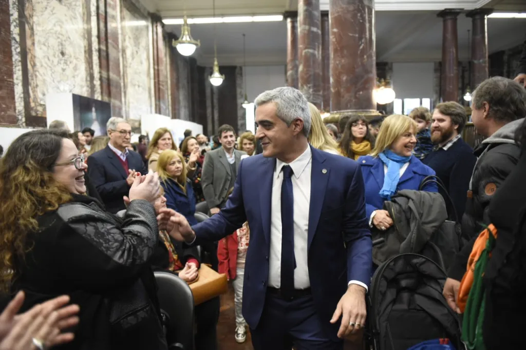 Escuelas preuniversitarias eligen sus propias autoridades