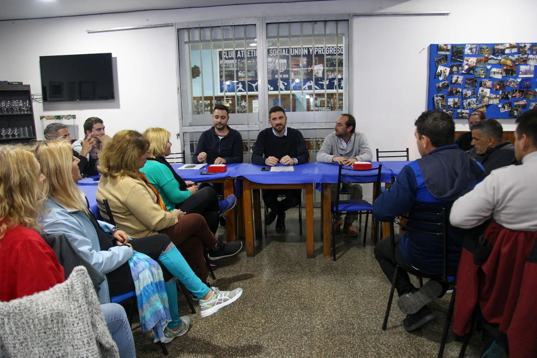 "Con los tarifazos, el gobierno nacional está destruyendo los clubes de barrios"