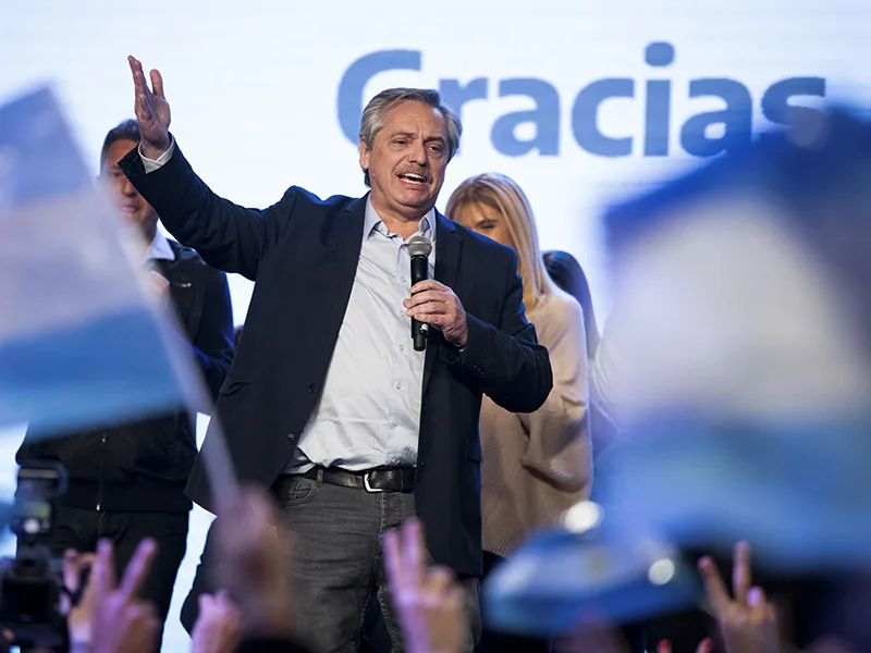 Encuesta le da ventaja de 20 puntos a Alberto Fernández sobre Mauricio Macri