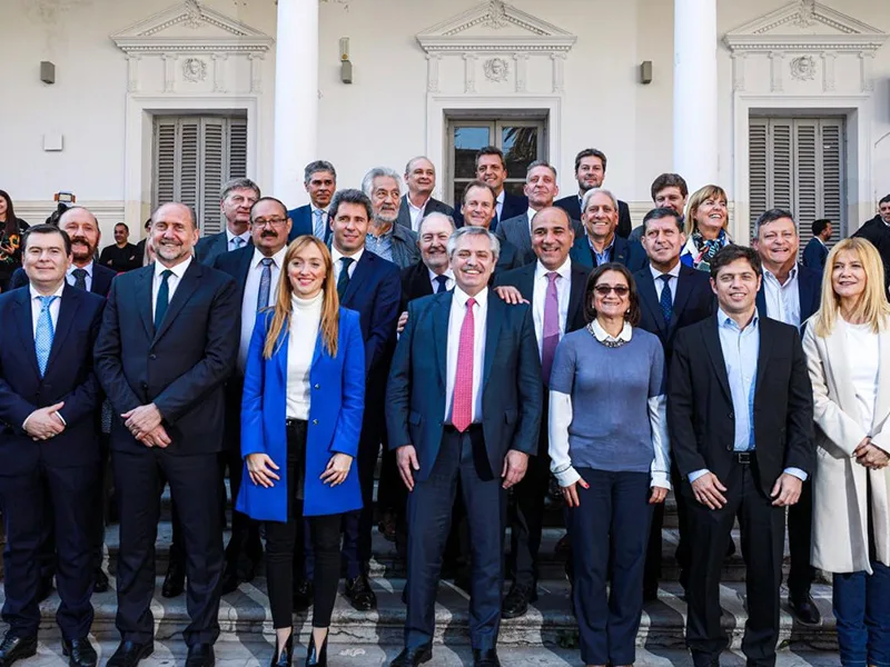 Fernández: "Hemos dado el primer paso para hacer una Argentina más federal"