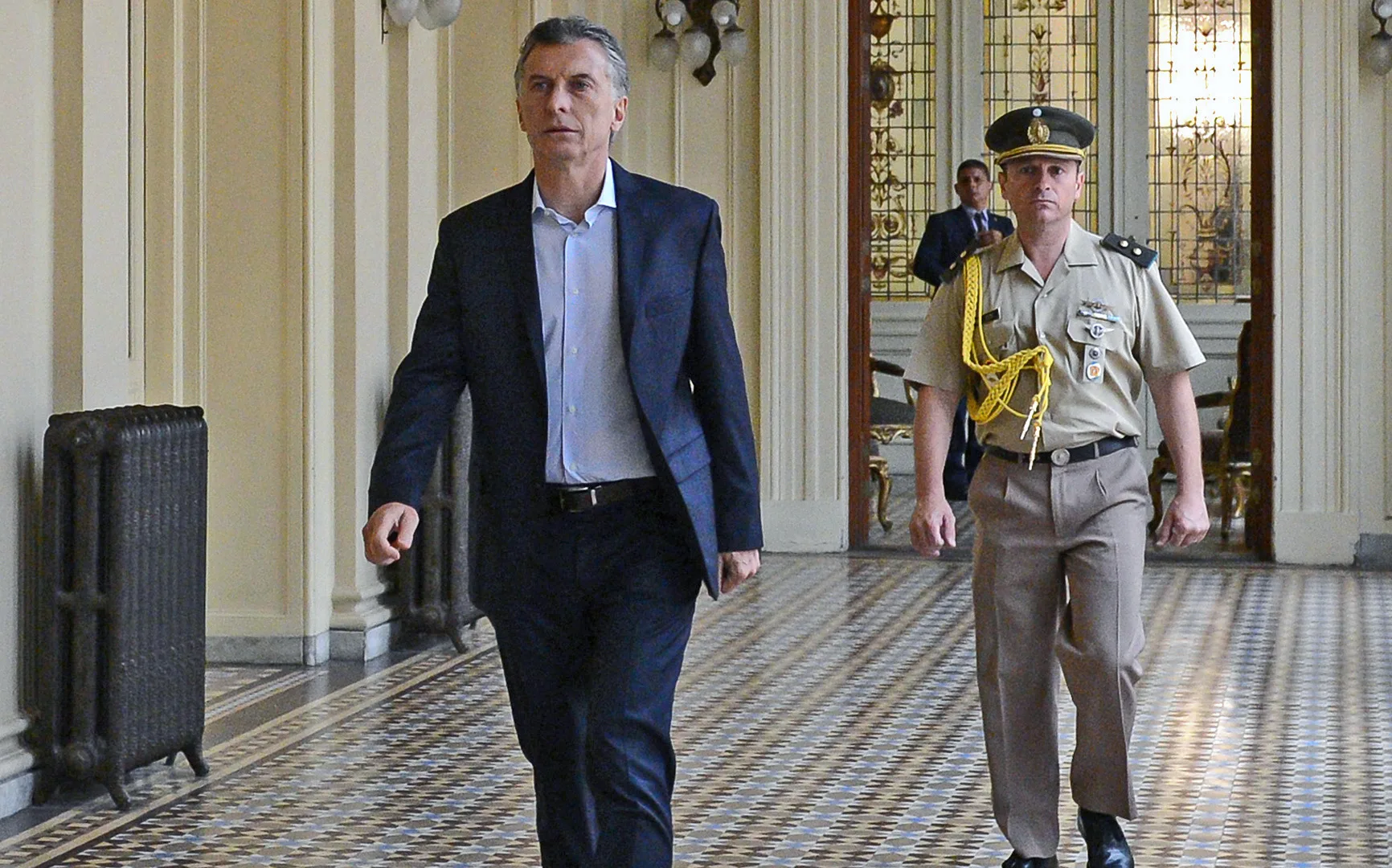 Macri llegó en helicóptero a la Rosada y pasó para la tarde reunión de Gabinete