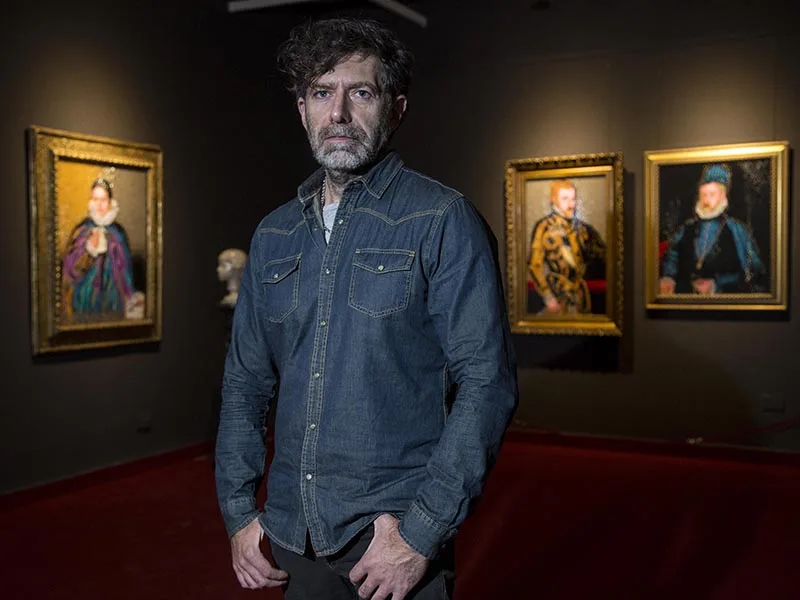 Inaugura una muestra que revaloriza los cuadros robados del Museo Estevez