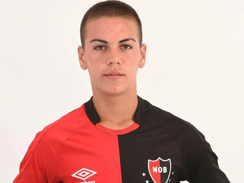 Se confirmó el pase del juvenil leproso Enzo Barrenechea