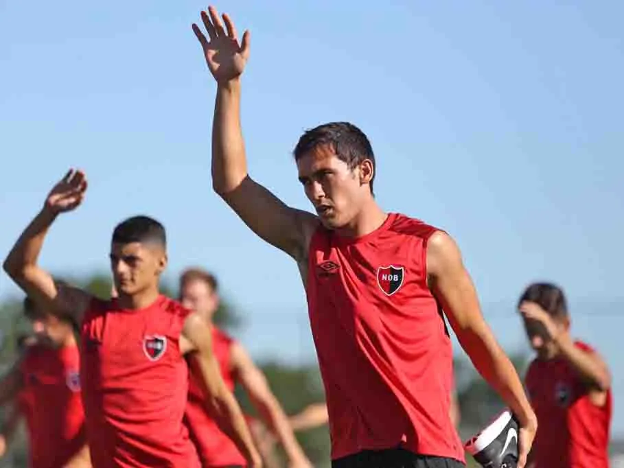 Ángelo Gabrielli será titular el domingo en lugar del lesionado Facundo Nadalín