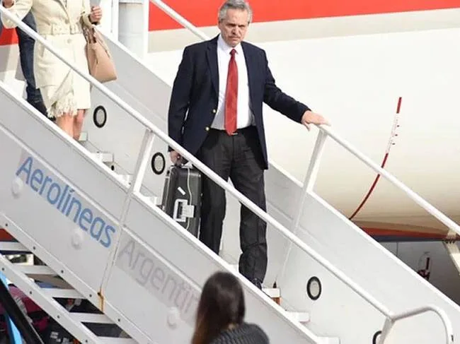 Alberto Fernández inicia una gira por Bolivia y Perú