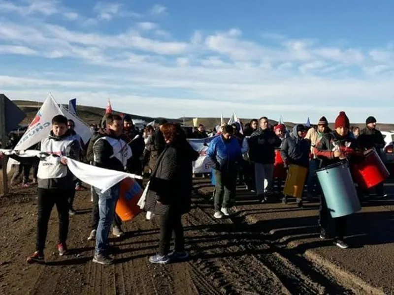 Crisis educativa en la provincia de Chubut: paros, represión y 34 días sin clase