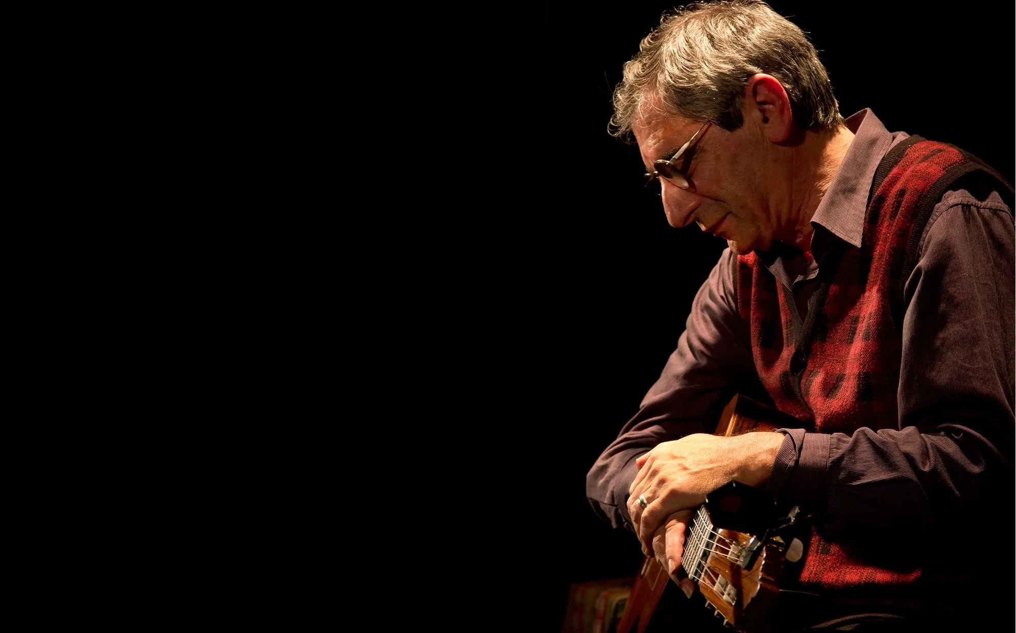 Juan Falú: "La guitarra está desplazada del circuito mediático"