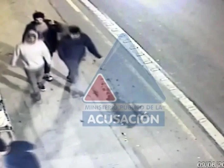 Detuvieron a dos jóvenes acusados de agredir a rabino y hay un tercero prófugo
