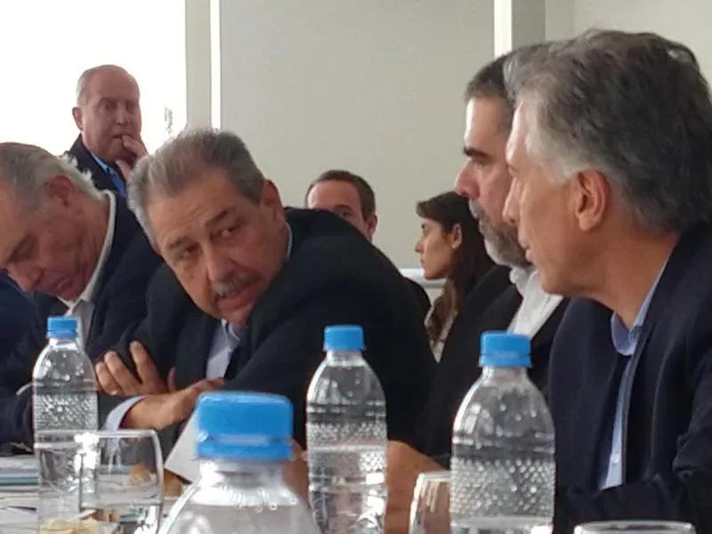 Fisfe planteó a Macri dificultades para pagar el bono de 5 mil pesos