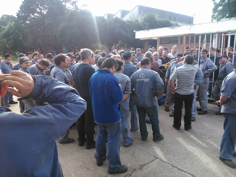 Córdoba: trabajadores de Materfer tomaron la planta en reclamo de las quincenas