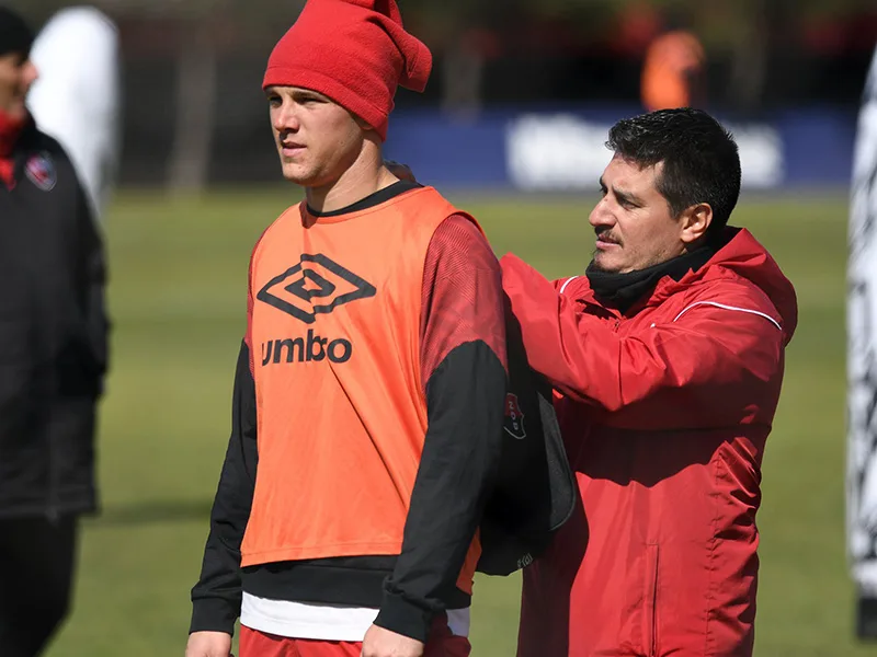Todos los caminos conducen a Alexis Rodríguez para que sea titular el domingo