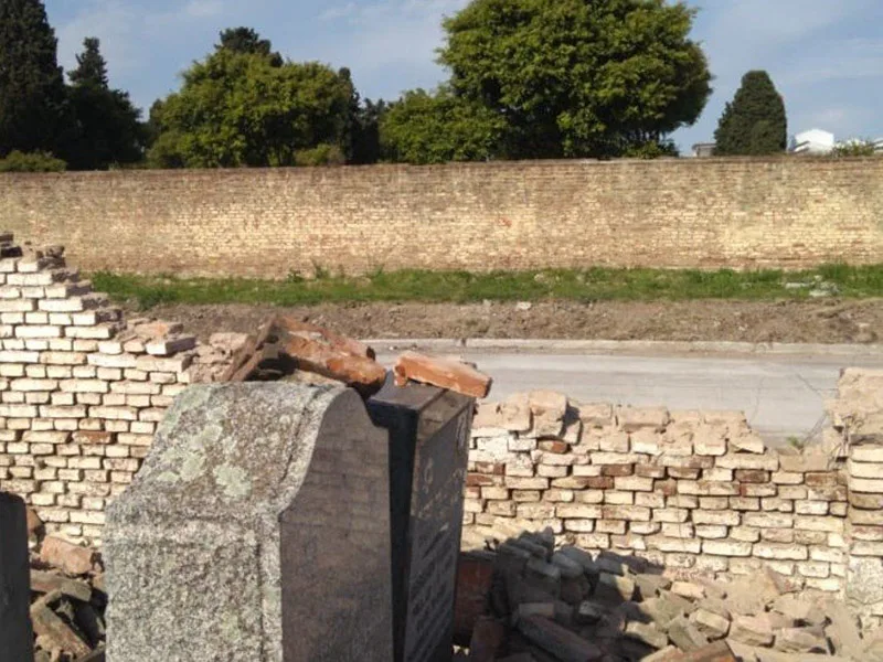 Cementerio de La Tablada: otro ataque vandálico en vísperas del Año Nuevo judío
